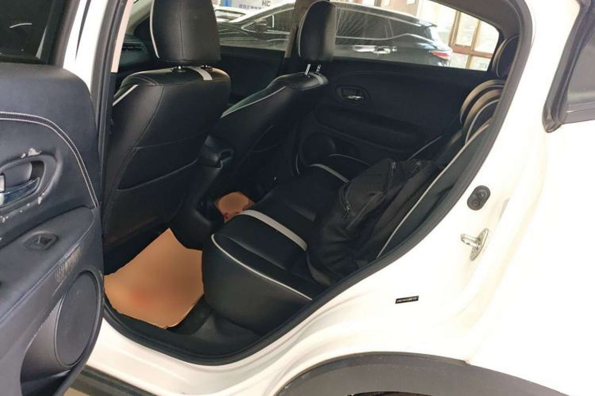 Used Everus VE-1 2020 Travel Edition Left Rear Seat
