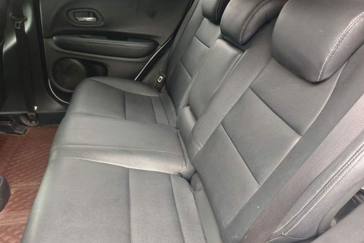 Used Everus VE-1 2020 Travel Edition Left Rear Seat