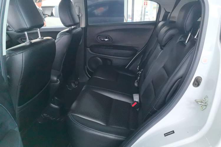 Used Everus VE-1 2020 Travel Edition Left Rear Seat