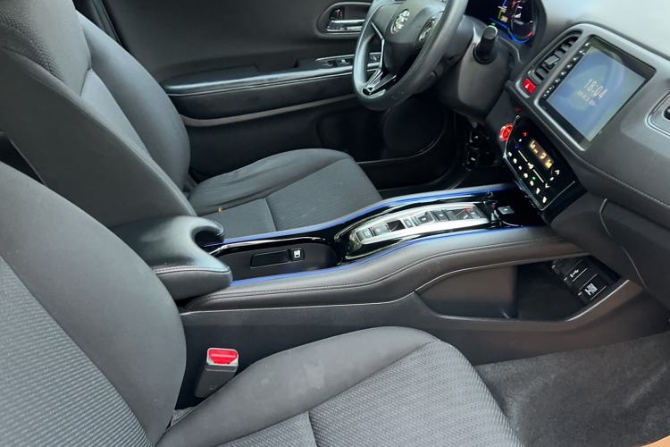 Used Everus VE-1 2020 Travel Edition Right Front Seat