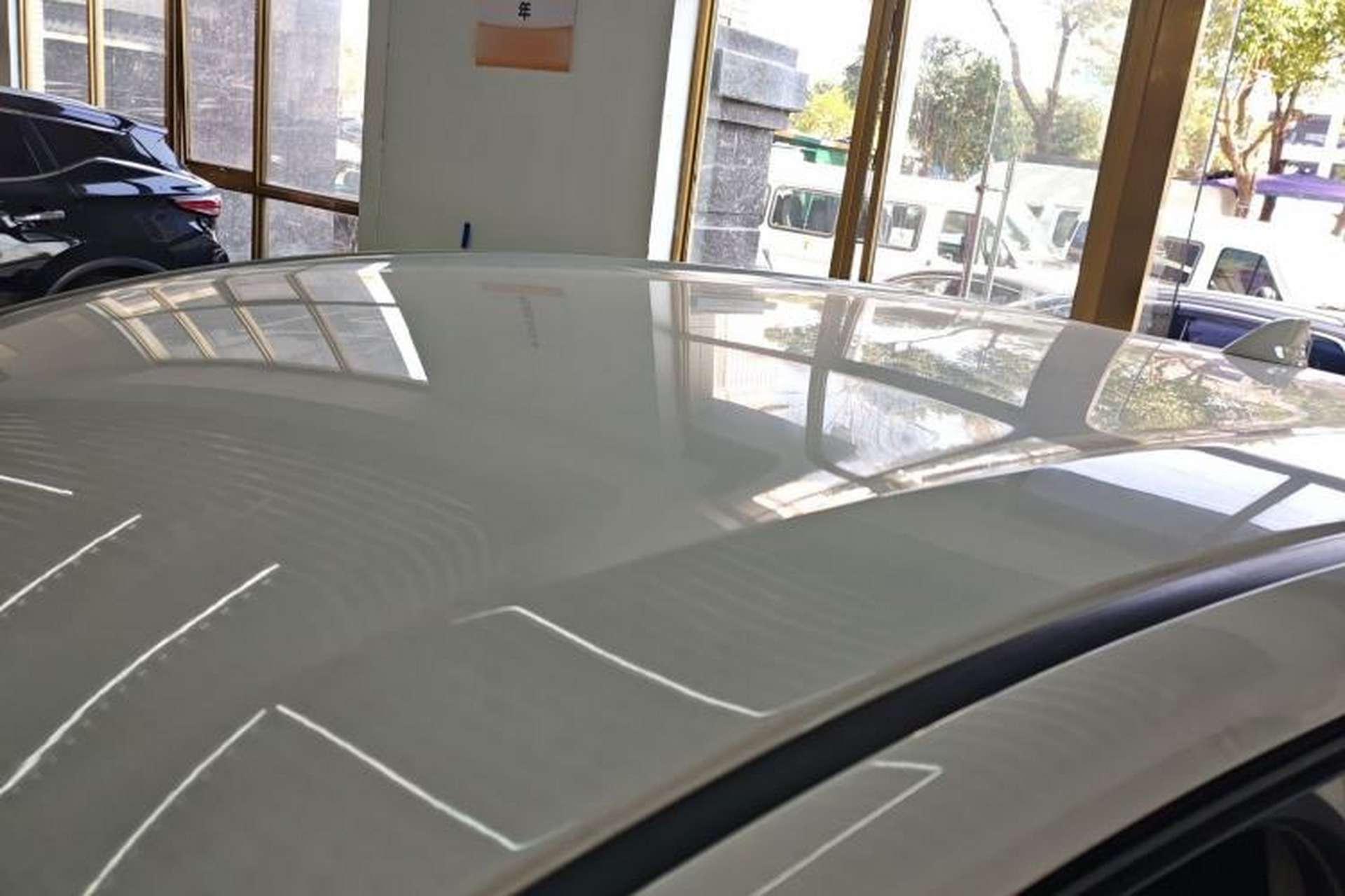 Used Everus VE-1 2020 Travel Edition Roof