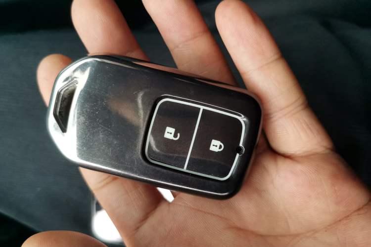 Used Everus VE-1 2020 Comfort Edition Vehicle Key