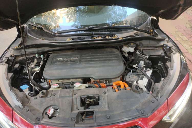 Used Everus VE-1 2021 S Pirelli Luxury Edition Engine Bay