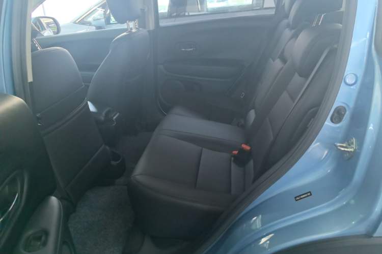 Used Everus VE-1 2021 Comfort Edition Left Rear Seat