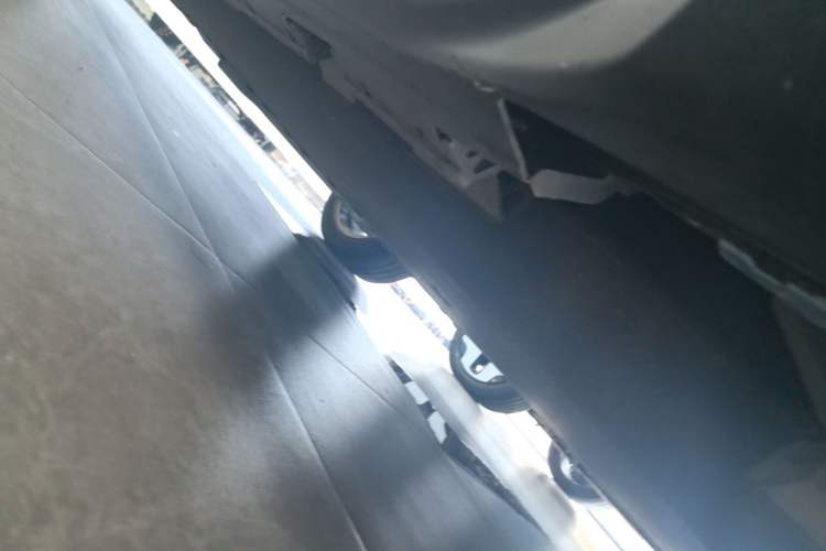 Used Everus VE-1 2021 Comfort Edition Left Side Sill