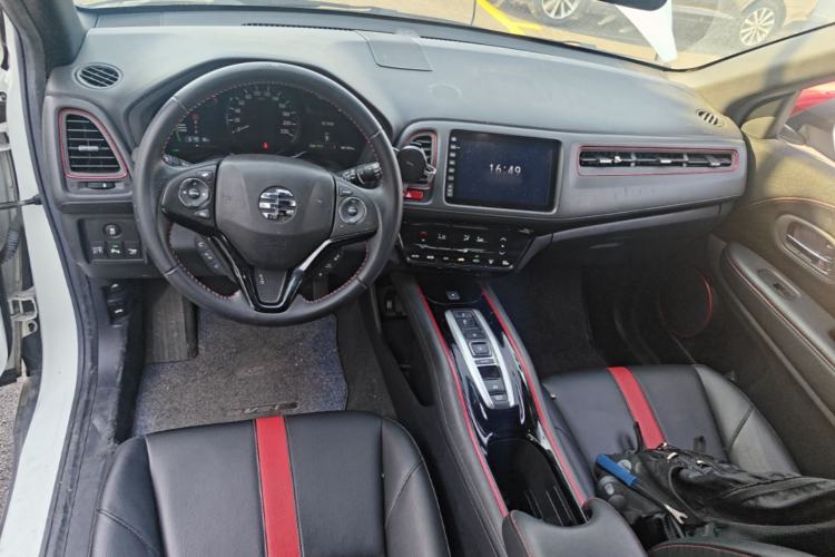 Used Everus VE-1 2021 S Pirelli Luxury Edition Center Console