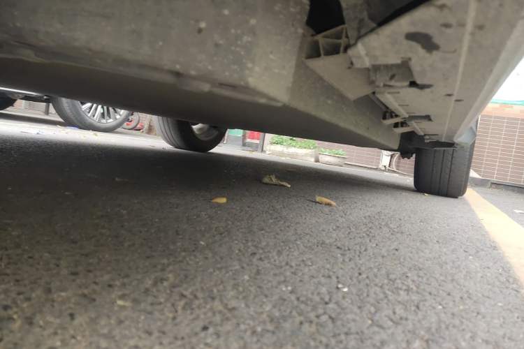 Used Everus VE-1 2021 Travel Edition Chassis Front Left