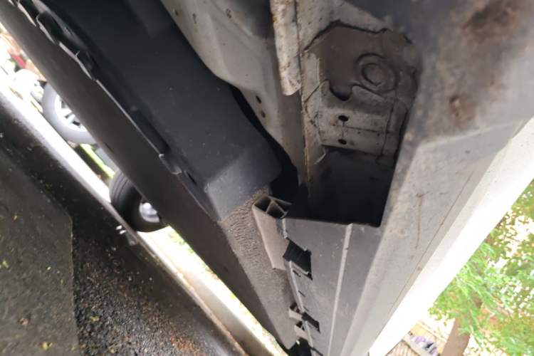 Used Everus VE-1 2021 S Pirelli Luxury Edition Chassis Front Left