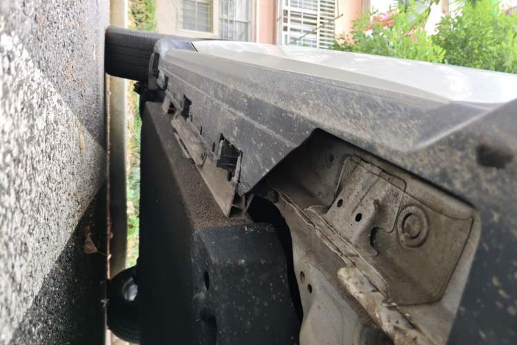 Used Everus VE-1 2021 S Pirelli Luxury Edition Chassis Front Right