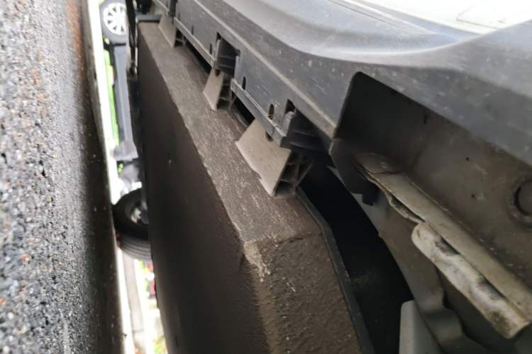 Used Everus VE-1 2021 S Pirelli Luxury Edition Chassis Rear Left