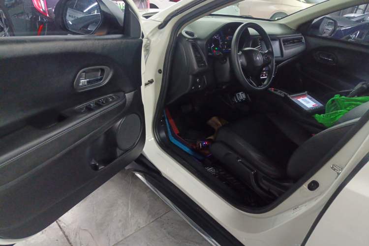 Used Everus VE-1 2021 Travel Edition Driver Seat