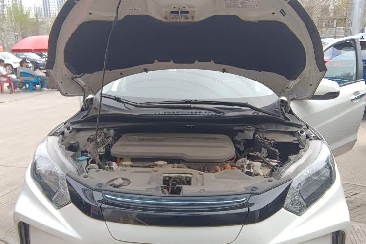 Used Everus VE-1 2021 Travel Edition Engine Bay