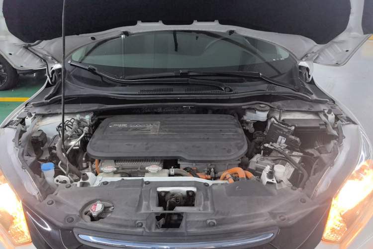 Used Everus VE-1 2021 Travel Edition Engine Bay