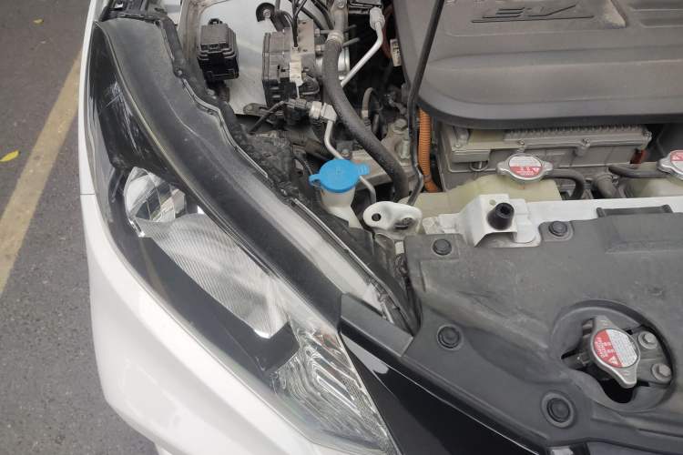 Used Everus VE-1 2021 Travel Edition Engine Bay Right