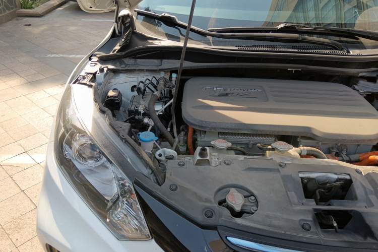 Used Everus VE-1 2021 Travel Edition Engine Bay Right