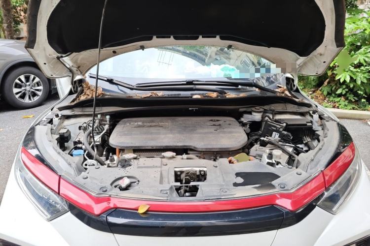 Used Everus VE-1 2021 S Pirelli Luxury Edition Engine Bay