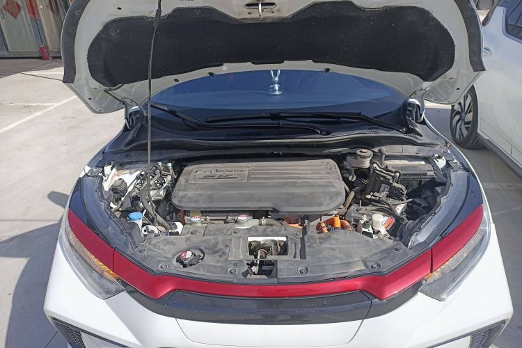 Used Everus VE-1 2021 S Pirelli Edition Engine Bay