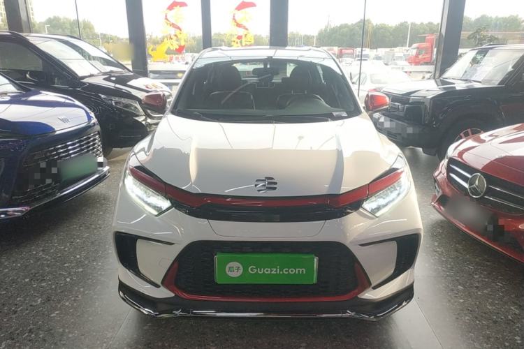 Used Everus VE-1 2021 S Pirelli Edition Exterior 1