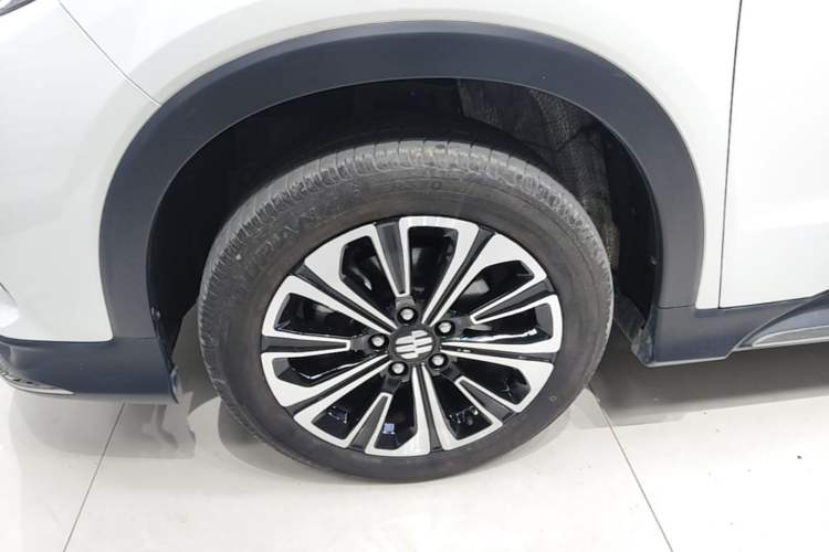 Used Everus VE-1 2021 S Pirelli Edition Exterior 4