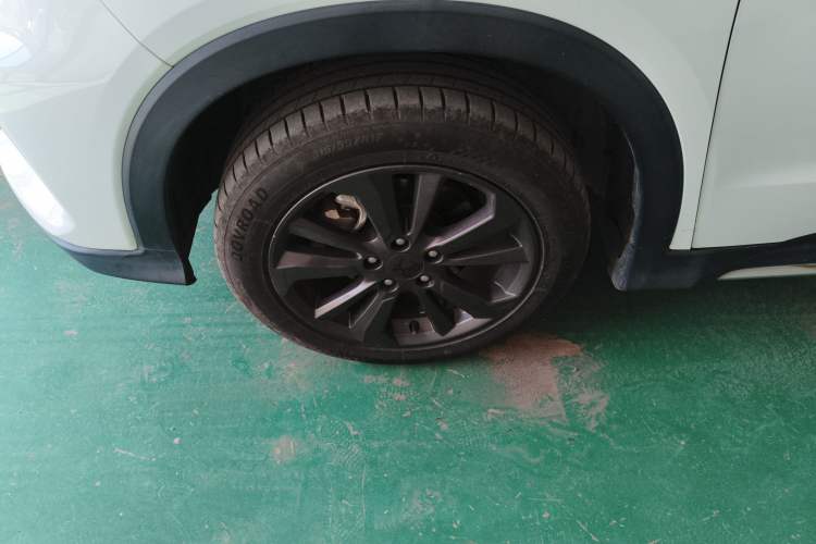 Used Everus VE-1 2021 Comfort Edition Exterior 4