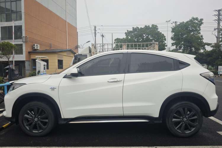 Used Everus VE-1 2021 Travel Edition Exterior 4