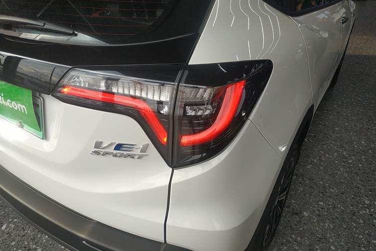 Used Everus VE-1 2021 S Pirelli Edition Exterior 6