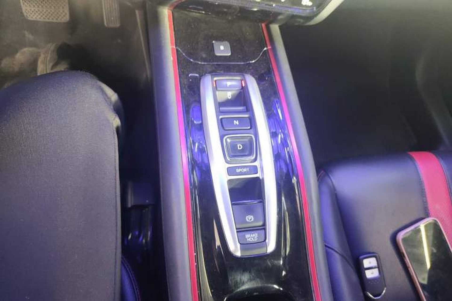 Used Everus VE-1 2021 S Pirelli Edition Gear Lever