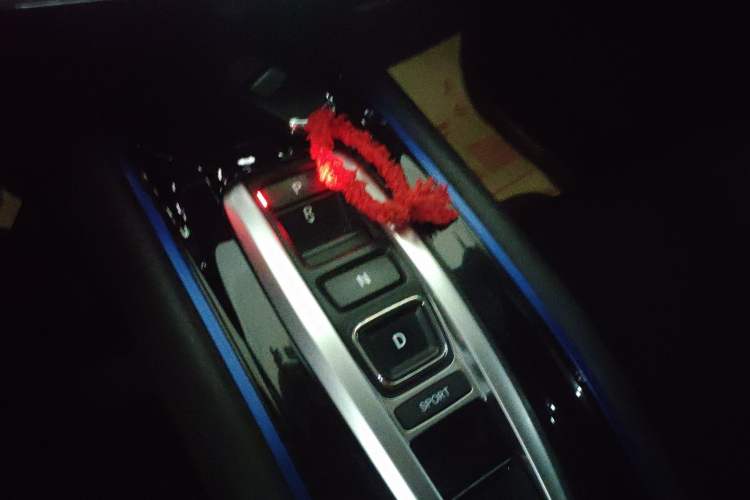 Used Everus VE-1 2021 Travel Edition Gear Lever