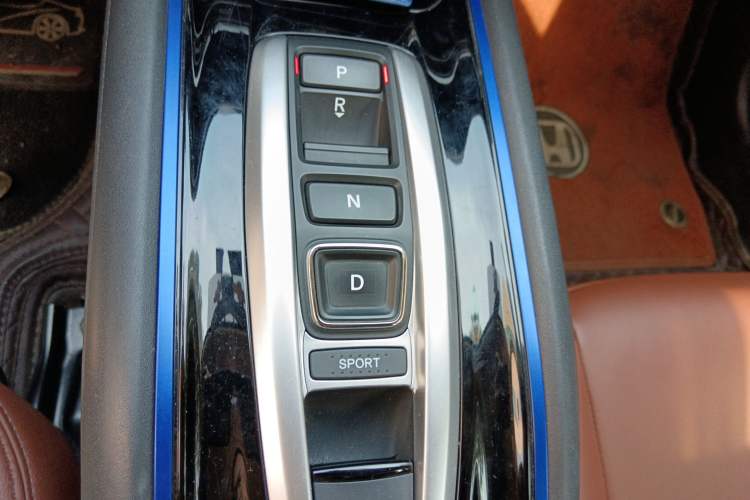Used Everus VE-1 2021 Travel Edition Gear Lever
