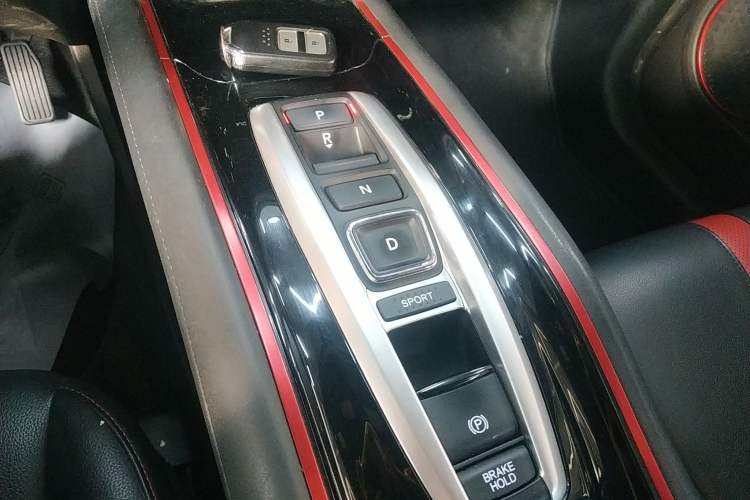 Used Everus VE-1 2021 S Pirelli Edition Gear Lever