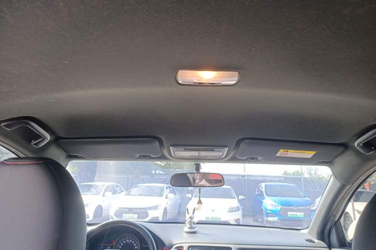 Used Everus VE-1 2021 S Pirelli Edition Headliner
