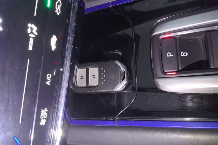 Used Everus VE-1 2021 Comfort Edition Interior 1