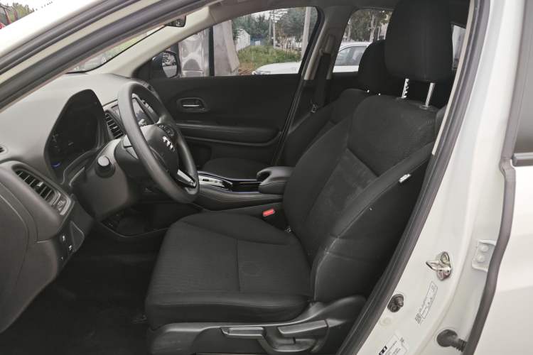 Used Everus VE-1 2021 Travel Edition Interior 2