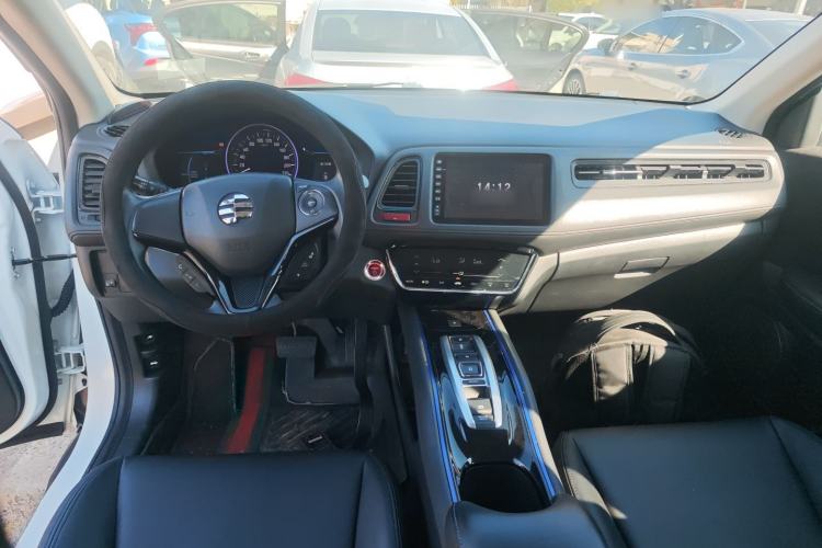 Used Everus VE-1 2021 Travel Edition Interior 2