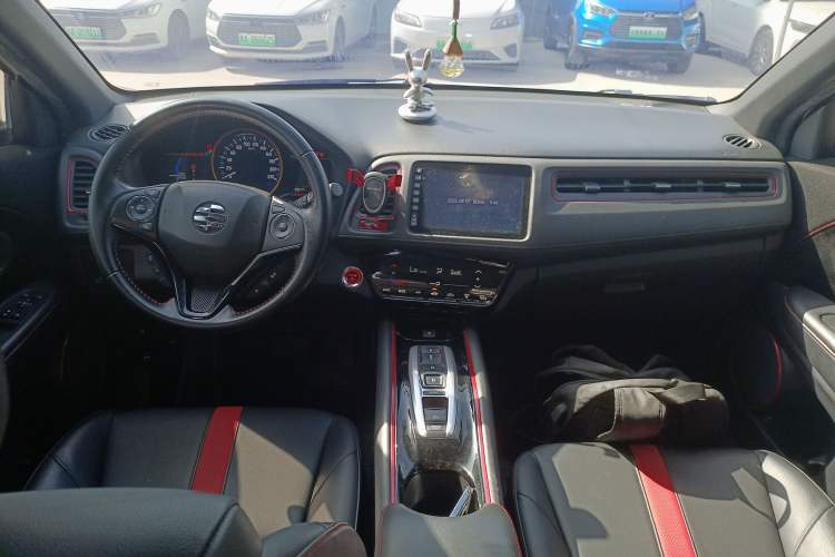 Used Everus VE-1 2021 S Pirelli Edition Interior 2