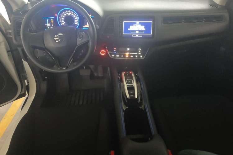 Used Everus VE-1 2021 Travel Edition Interior 3