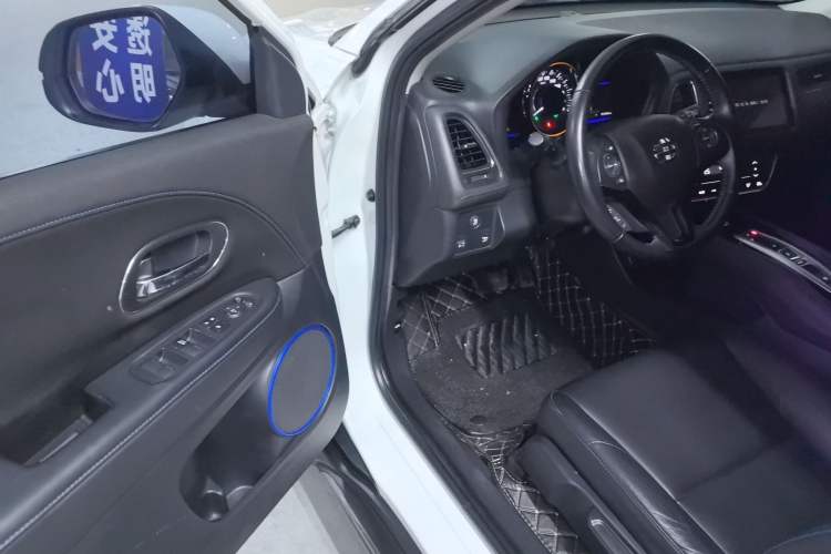 Used Everus VE-1 2021 Comfort Edition Interior 3