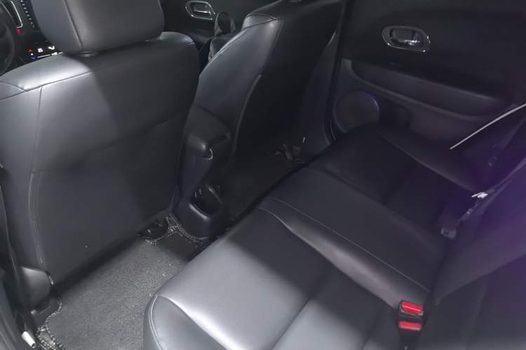 Used Everus VE-1 2021 Comfort Edition Interior 4