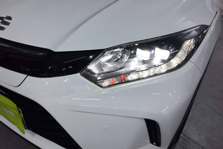 Used Everus VE-1 2021 Comfort Edition Left Front Headlight