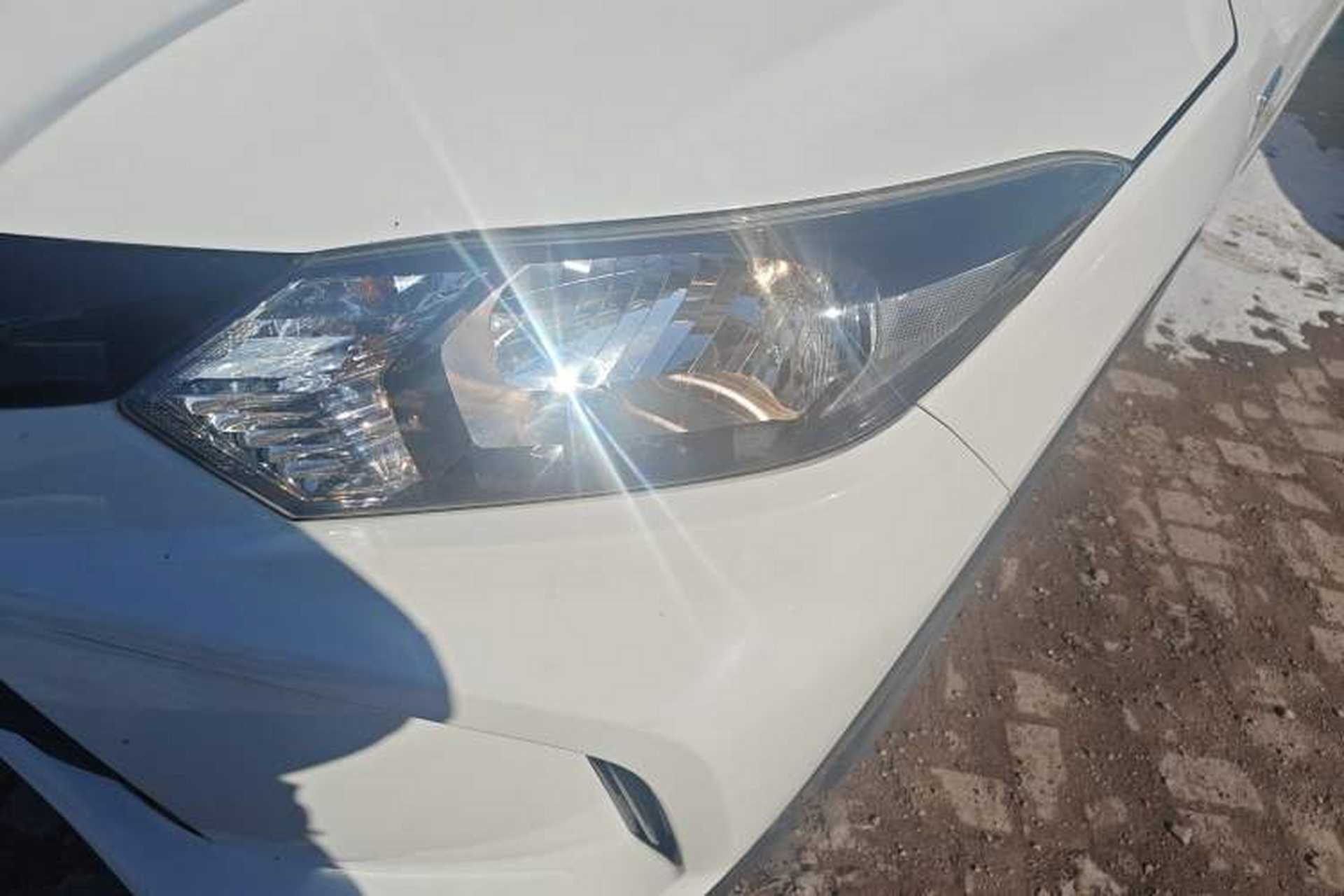 Used Everus VE-1 2021 Travel Edition Left Front Headlight