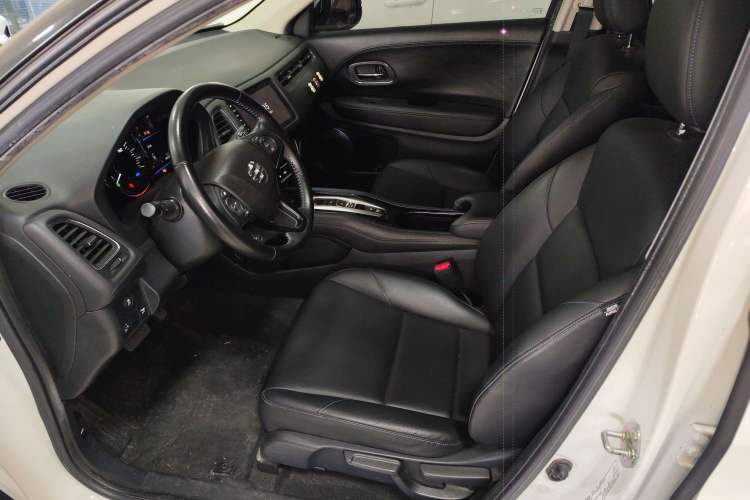 Used Everus VE-1 2021 Comfort Edition Left Front Seat