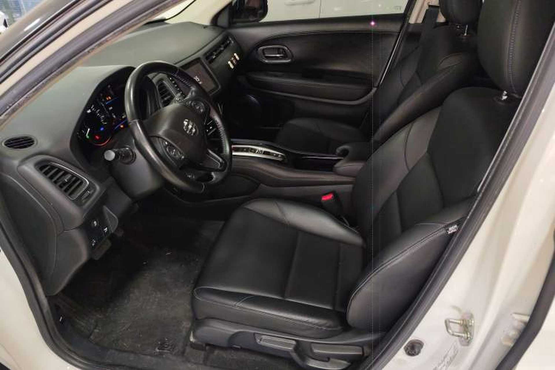 Used Everus VE-1 2021 Comfort Edition Left Front Seat
