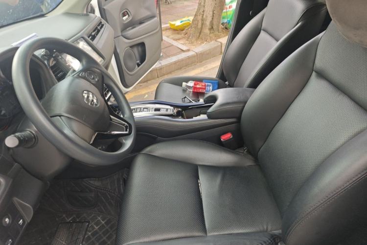 Used Everus VE-1 2021 Travel Edition Left Front Seat