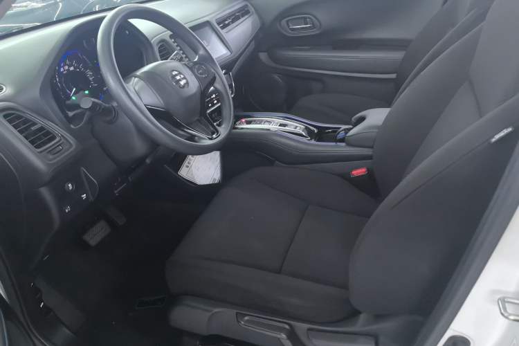 Used Everus VE-1 2021 Travel Edition Left Front Seat