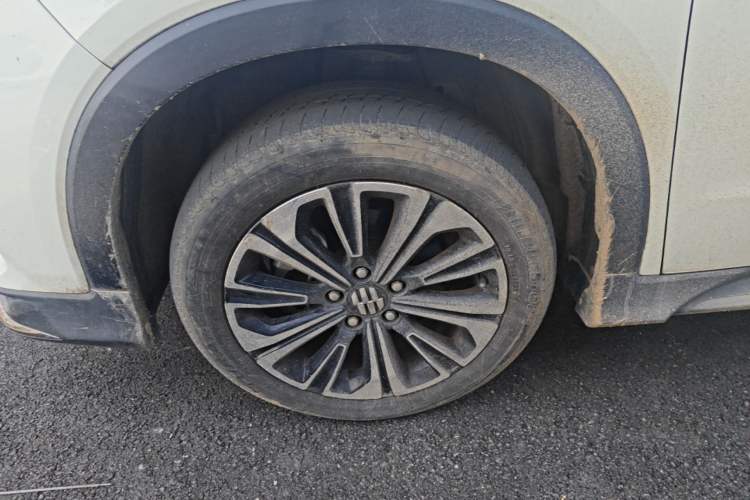 Used Everus VE-1 2021 S Pirelli Luxury Edition Left Front Wheel Hub