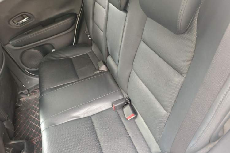 Used Everus VE-1 2021 Travel Edition Left Rear Seat