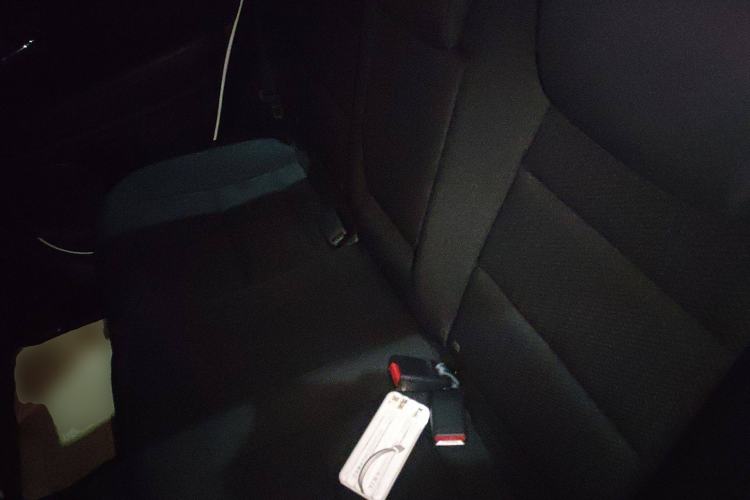 Used Everus VE-1 2021 Travel Edition Left Rear Seat