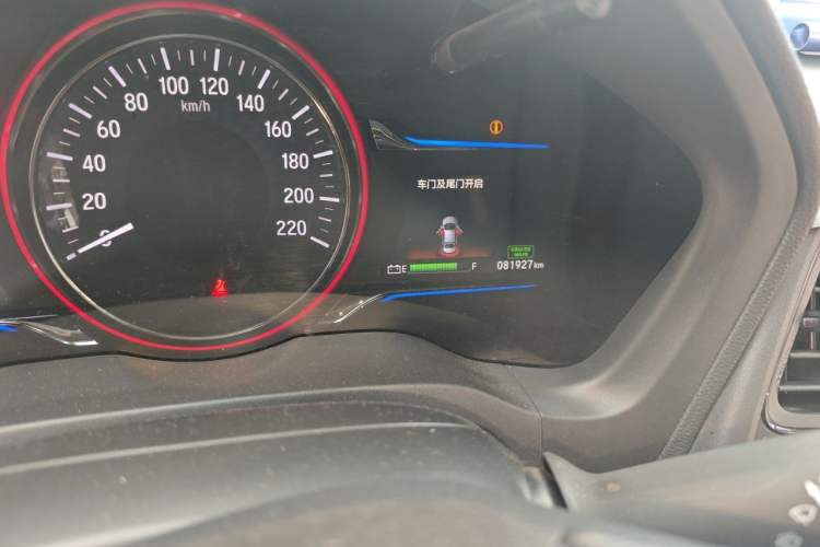 Used Everus VE-1 2021 Travel Edition Odometer Close Up