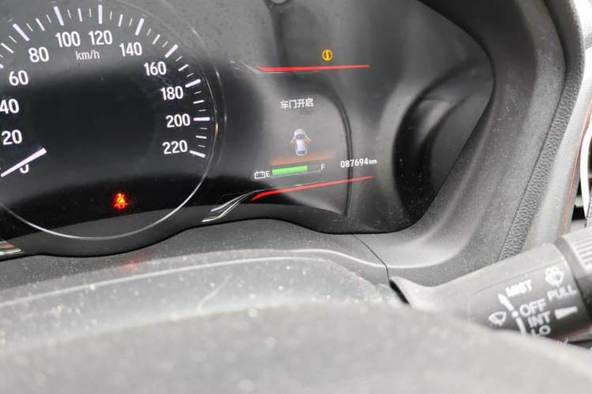 Used Everus VE-1 2021 S Pirelli Luxury Edition Odometer Close Up