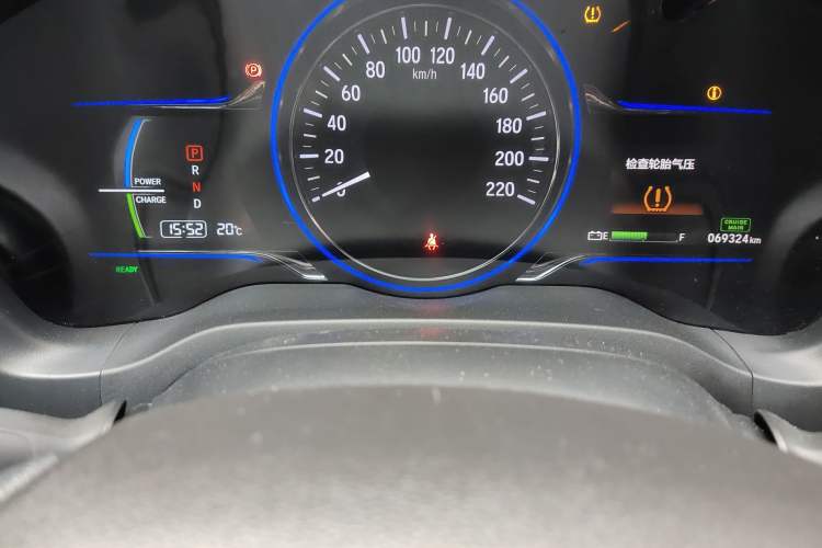 Used Everus VE-1 2021 Travel Edition Odometer Close Up